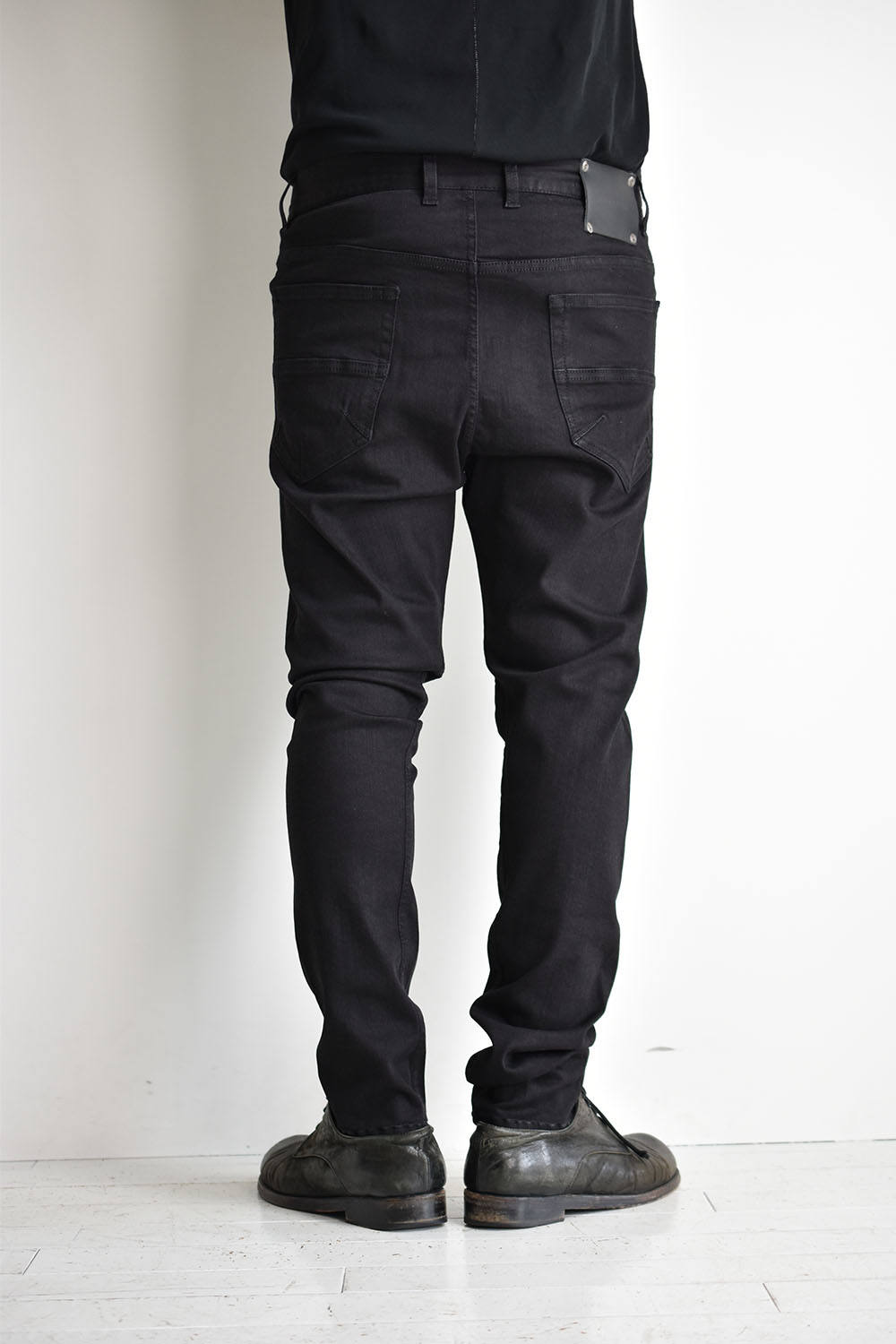 ISAMU KATAYAMA BACKLASH - ISKO MADE IN ITALY DENIM  SEMI-SARROUEL